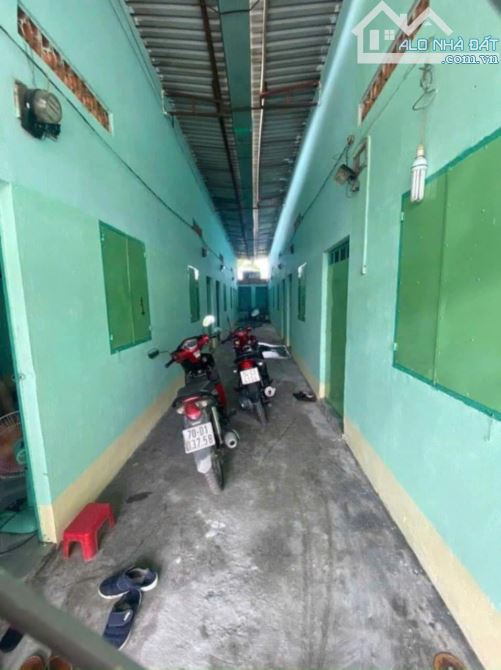 CHỦ CẦN BÁN GẤP DÃY TRỌ NGAY KHU CHẾ XUẤT LINH TRUNG, 140M2, GIÁ 850TR