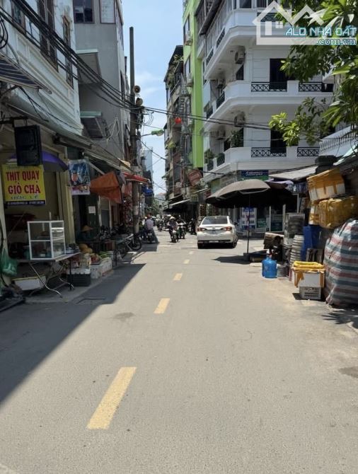 Đất đẹp Hoàng Cầu quận Đống Đa 60m2 MT5m-Ô Tô Tránh,Gần Hồ Xây Toà Văn Phòng Cực Đẹp