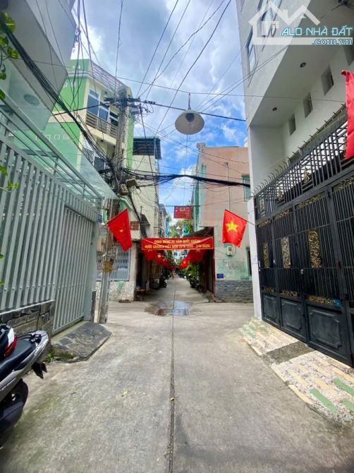🏠🔥 Bán nhà Lê Hồng Phong Q10 – Hẻm xe máy 3M – 6 tầng kiên cố 🏗️ – Sổ hồng riêng 📜 –