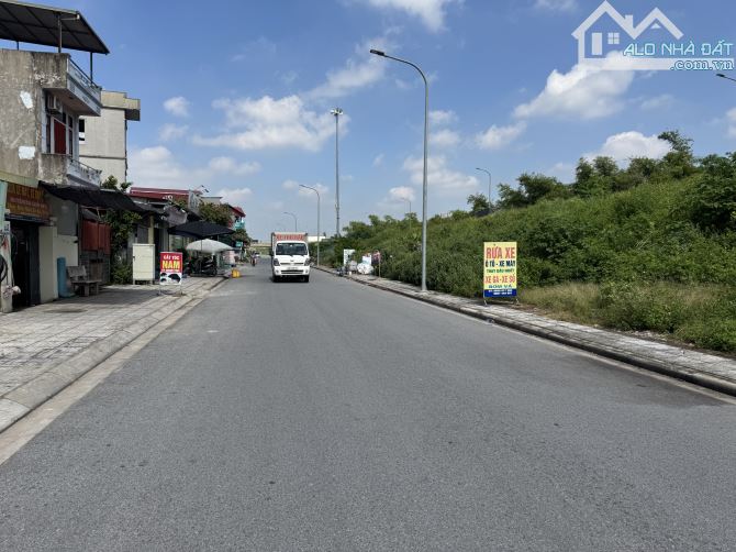 Chuyển vào Nam sinh sống chị gái muốn bán nhanh mảnh đất đẹp mặt đường gom đê Vàng, Cổ Bi
