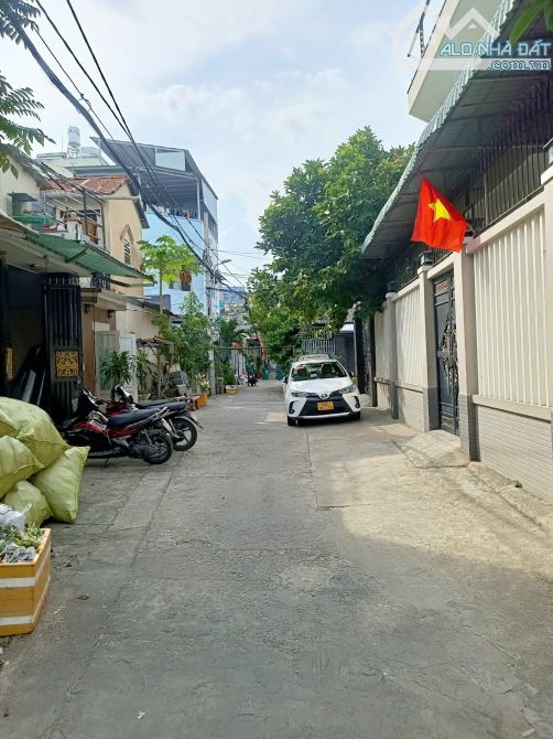 Nhà đẹp hẻm ô tô P.Đông Hưng Thuận, Quận 12, 52M2, 2 tầng, giá nhỉnh 4 tỷ