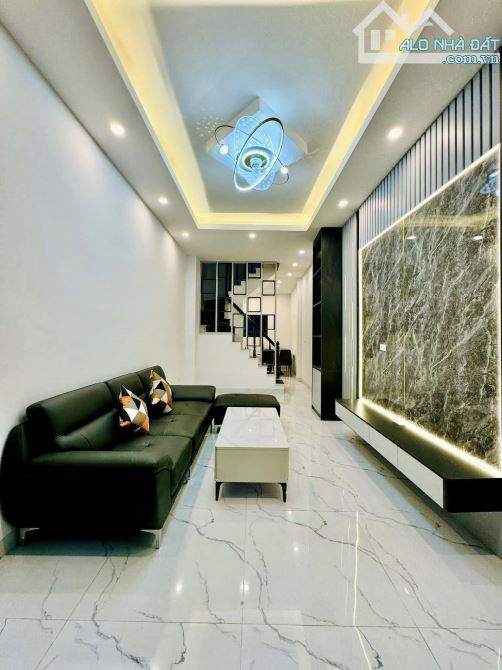 BÁN NHÀ TRƯƠNG ĐỊNH – HOÀNG MAI, NGÕ THÔNG GẦN ĐƯỜNG Ô TÔ RỘNG, NHÀ 5 TẦNG ĐẸP.