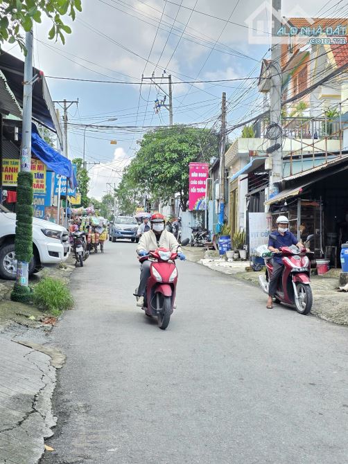 Bán nhà cấp 4 (4x27.5m), mặt tiền Tân Phước p. Tân Bình