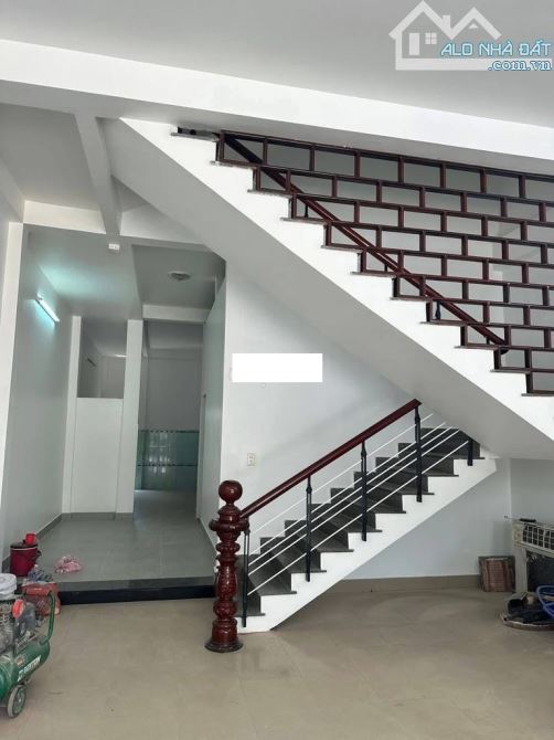 🇻🇳NHÀ 2 TẦNG 1 TUM MẶT TIỀN ĐƯỜNG HỒ TÙNG MẬU
