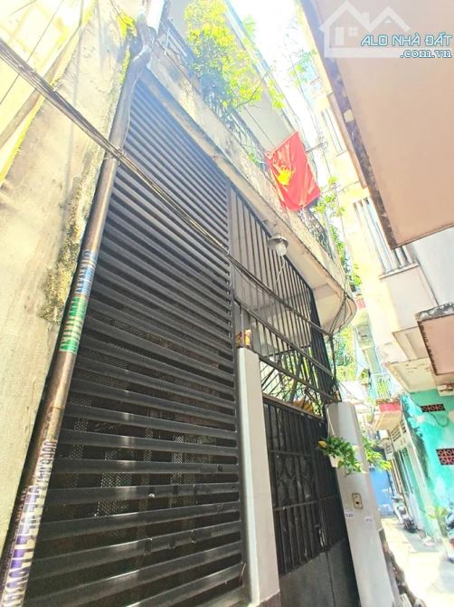 HÀNG GẤP GIẢM SÂU – NHÀ HẺM XE HƠI TRẦN BÌNH TRỌNG – NỞ HẬU ĐẸP – GIÁ CHỈ 10.3 TỶ