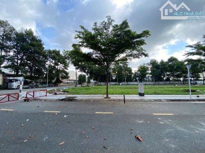 Bán đất 4x15m, đường D2 KDC Icon Central p.Tân Đông Hiệp