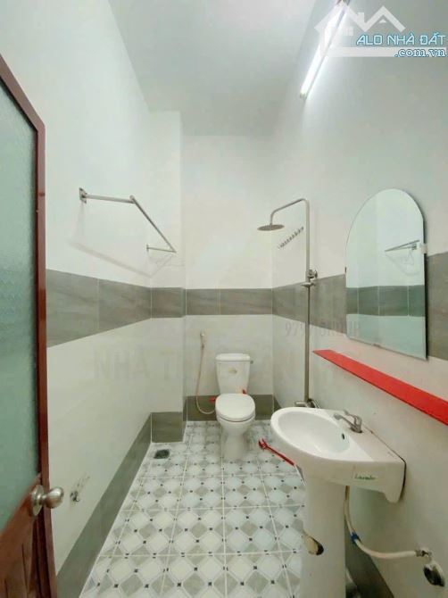 Bán Nhà 1 Trệt 2 Lầu Đường Nguyễn Minh Quang - Tân An - Cần Thơ