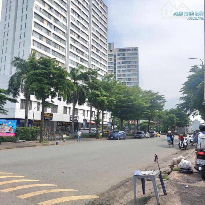Quận 2 bán 250m2 nhà cấp 4 giá 21 tỷ