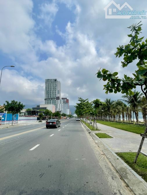 🎖️ Cặp đất 2 mặt tiền Hoàng Sa - View trực diện bãi biển - Gọi Bi
