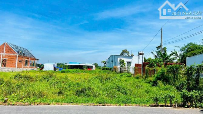 MẶT TIỂN TRẦN HUY LIỆU - TT ĐẤT ĐỎ- BRVT 🌈DT 10x37M -370m2 -120tc  Khu dân cư ở kín,