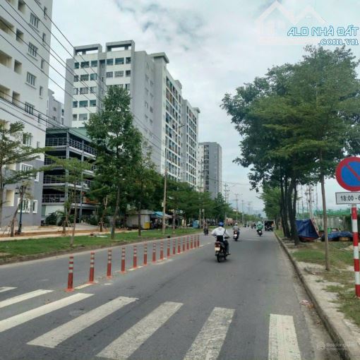 Chung cư Âu Cơ Đà Nẵng, tầng trệt căn góc dt 65m2