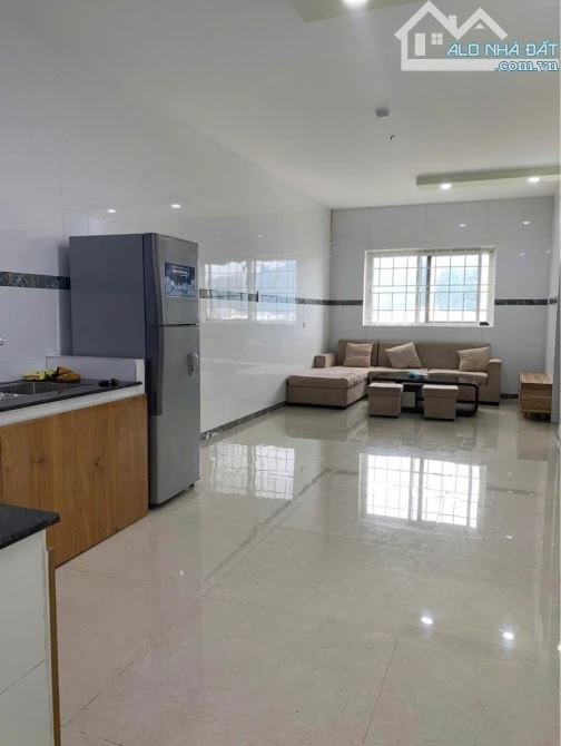 Chung cư Q1, Nguyễn Trãi, P. Nguyễn Cư Trinh, 89m2, 3PN, 12tr/th.
