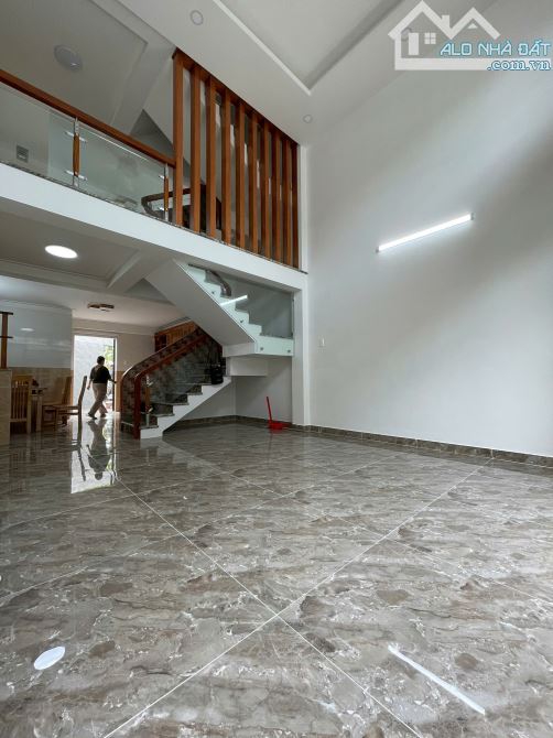 Bán GẤP nhà đẹp Hẽm Ô Tô. Lê Đức Thọ,P15.Gò Vấp.5 lầu.76m2.chỉ 9,5 Tỷ Thương Lượng
