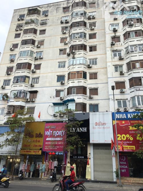 Bán Ki-ốt mặt phố Phạm Ngọc Thạch, Đống Đa. 24,5 m2. Vỉa hè rộng KD sầm uất. Sổ lâu dài.