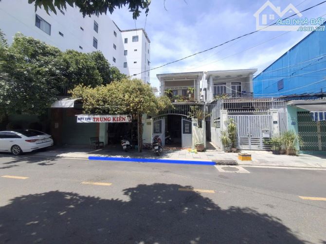 Bán Đất tặng nhà khúc thừ dụ phước long nha trang Diện tích :240m2 ngang 8.34m Hướng Đông