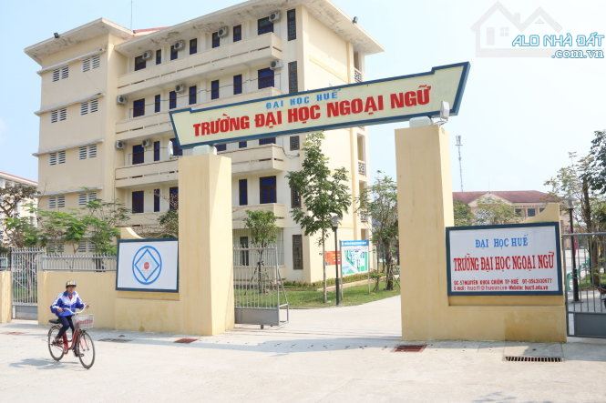 Bán nhà giấy tay ngay Đại học ngoại ngữ Huế ( 75m2)