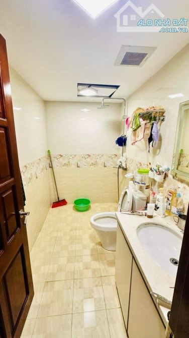 💥 KHU PHÂN LÔ VIP AO SÀO – HOÀNG MAI 💥 💎 ĐƯỜNG ĐẸP NHẤT KHU – NHÀ LUNG LINH – NỘI THẤT