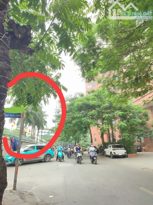 Bán nhà Trung Kính to - Thông Kinh doanh - ô tô tránh - Giá 22.4 tỷ.