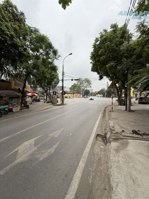 Mặt Phố Ỷ Lan/ 18.2 tỷ/ 134/ 164 m2