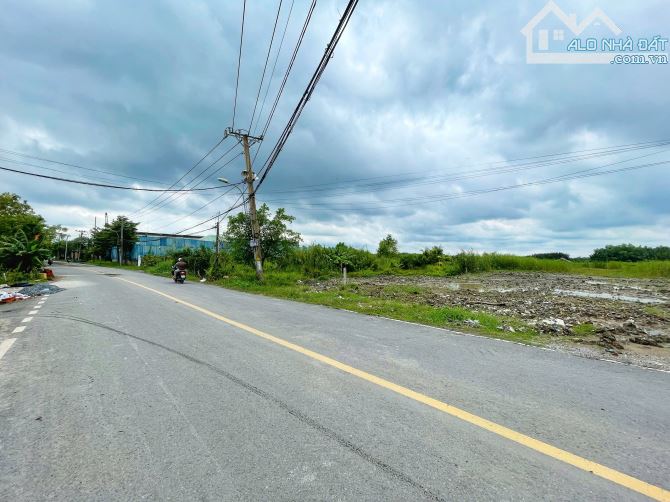 BÁN ĐẤT THỔ CƯ MẶT TIỀN NGUYỄN VĂN TẠO, 1243M2, NGANG 22M, GIÁ 19.5 TỶ