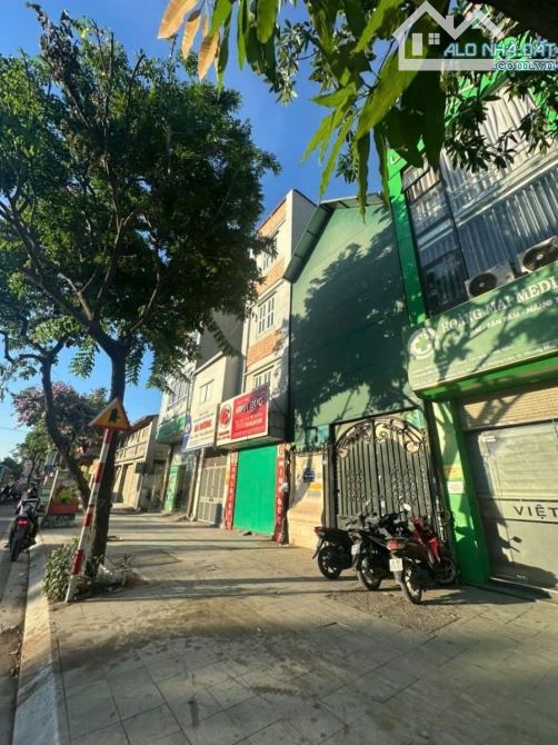 Mặt phố Giải Phóng quận Hoàng Mai 193m2 MT5m-3 Tầng Vỉa Hè Siêu Rộng Kinh Doanh Đẹp