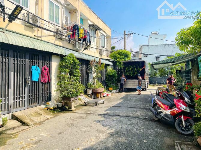 BÁN LÔ GÓC 2 MẶT TIỀN XE HƠI, LÊ VĂN LƯƠNG,100M2 GIÁ BÁN 4.3 TỶ