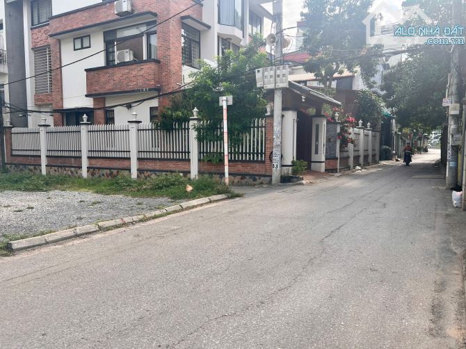 Bán đất ngõ 268 gần công viên Ngọc Thụy, 85m2, MT 5m, lô góc, ô tô tránh, KD chỉ 16.4 tỷ