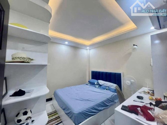 Nhà 40m² 5 tầng full nội thất ô tô đỗ cửa Hà Đông 5 tỷ