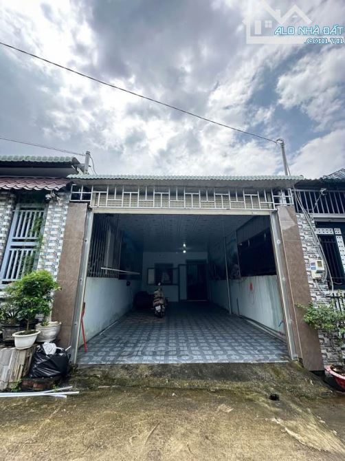 Kẹt tiền ! Cần bán căn nhà cấp 4 ở 1/ Đ. Tân Thới Nhì 9 (101m2) SHR giá 975tr