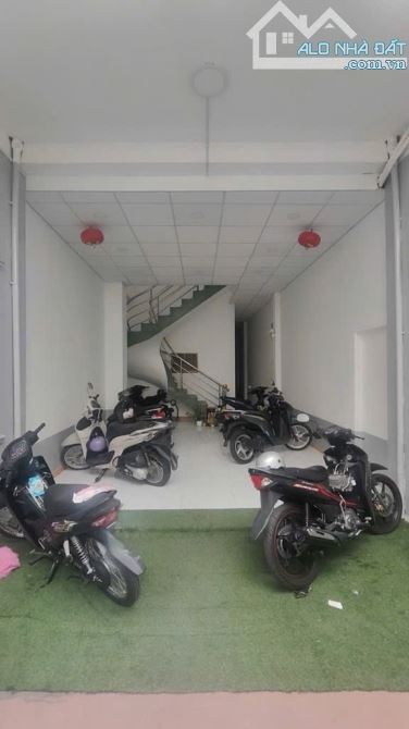 Bán CHDV Âu Cơ Tân Phú - 110m2 - Thu Nhập 50tr/Tháng - Nhỉnh 11 Tỷ