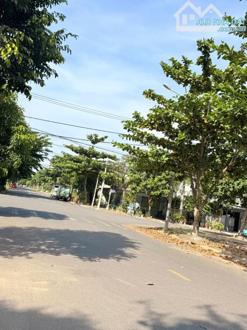 Chuyển nhượng lô đất đường 10m5 Võ Văn Ngân giá tốt