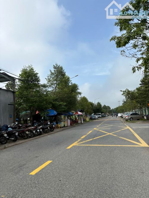 Vị trí vàng kinh doanh buôn bán, giá chỉ 6,5 tr/m2