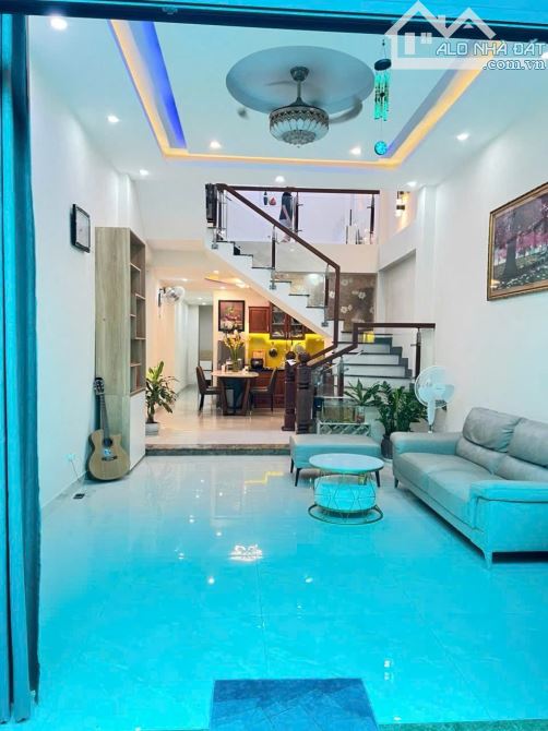 SIÊU PHÂM NHÀ ĐẸP 3 TẦNG HÒA CƯỜNG BẮC_78 M2_FULL NỘI THẤT_GIÁ NHINH 6 TỶ