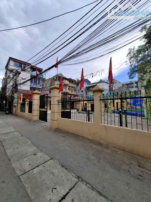BÁN NHÀ 298 NGỌC HỒI – 37M² 5 TẦNG Ô TÔ ĐỖ TRƯỚC NHÀ  GIÁ 8.5 TỶ