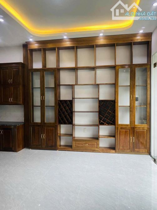 BÁN NHÀ 3 TẦNG NGÕ PHỐ LÊ CẢNH TUÂN, TP HẢI DƯƠNG