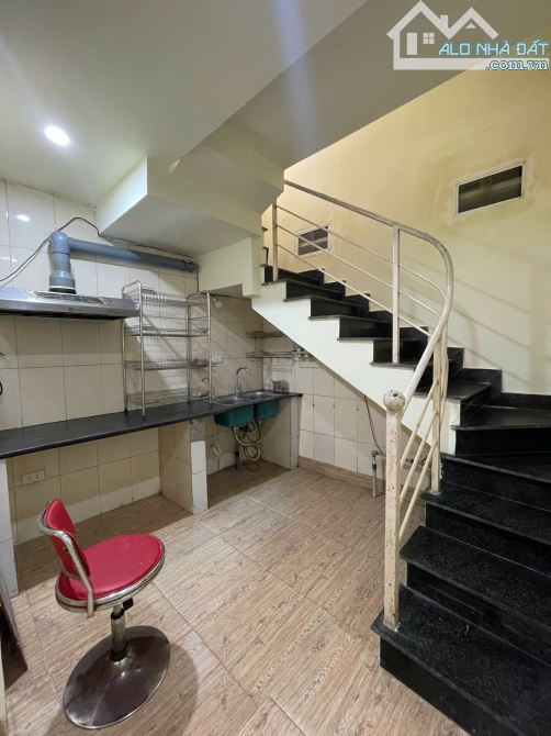 Cho thuê nhà ngõ 31 Nguyễn Cao, 3 tầng x 30m2, 3 PN, 8 Triệu có gia lộc