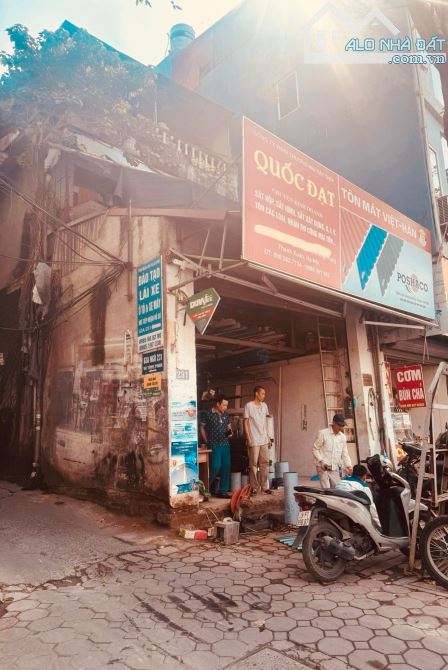 Độc quyền lô góc 42m2 ô tô tránh 20m ra mặt phố Nguyễn Khang đầu tư lãi kinh doanh sầm uất