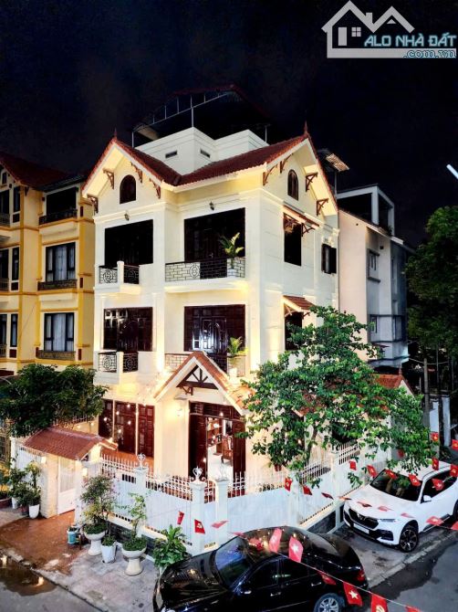 Bán biệt thự Thiên Hiền, Nam Từ Liêm - Lô góc vỉa hè nội thất đẳng cấp siêu hiếm 40.5 tỷ