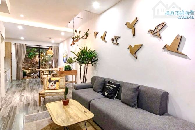 SIÊU PHẨM NHÀ 3 TẦNG – 3 MÊ – NGUYỄN CÔNG TRỨ – KIỆT 8M OTO – GẦN BIỂN MỸ KHÊ -NHỈNH 8 TỶ