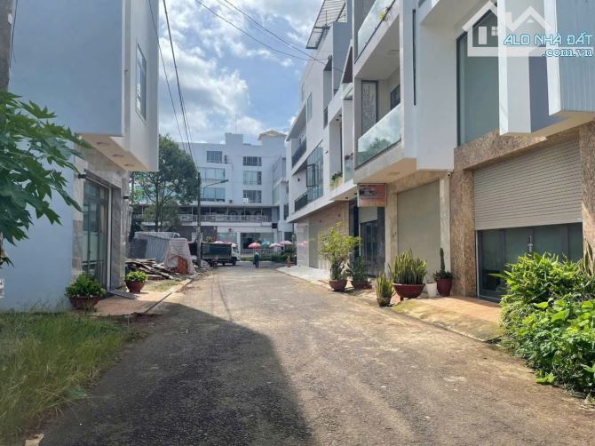💥ĐẤT ĐẸP KHÔNG KHUYẾT ĐIỂM KHU TĐC LÝ TỰ TRỌNG (GÓC 02 MẶT KHE THOÁNG) - 5 TỶ 9