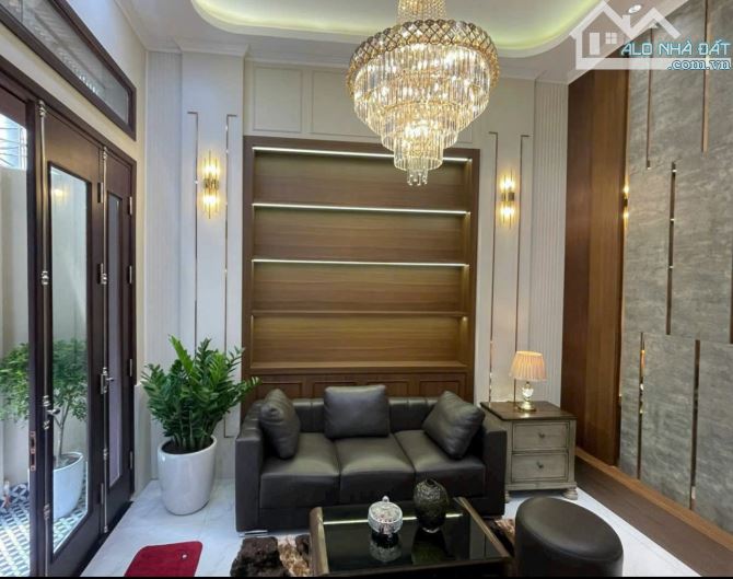 Bán nhà Văn Phú, 40mx4 tầng, giá 7.95 tỷ, lô góc, tiện ích ngút trời, full nội thất