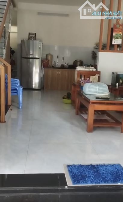 Bán nhà cấp 4 lửng kiệt 3m thông Hoà Cường. Dt 65m2 mới 2pn 2wc ở gia đình tốt