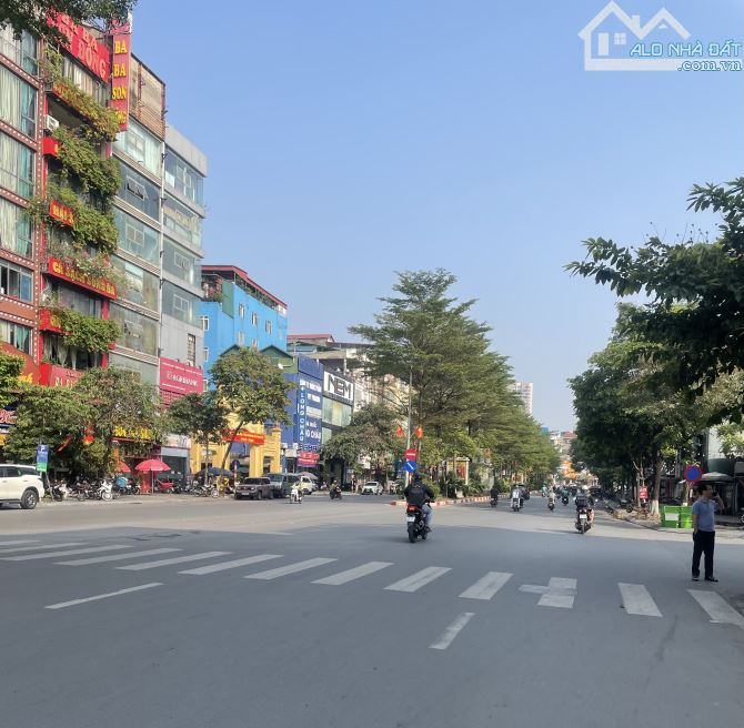 🏡NHÀ ĐẸP-CẦU GIẤY-LÔ GÓC 2 THOÁNG– DÂN XÂY – DT 39M-5 TẦNG- MT RỘNG 5,5 M-📕PHÁP LÝ CHUẨN