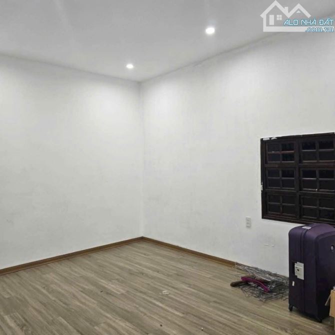 CHO THUÊ MẶT BẰNG TẦNG 3 CHU VĂN AN, TP HUẾ