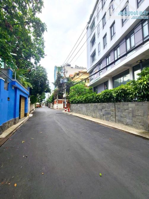 GẦN HẺM XE HƠI BÀNH VĂN TRÂN – NHÀ ĐẸP 4 TẦNG – 37M² - KHU AN NINH – CHỈ 5.3 TỶ