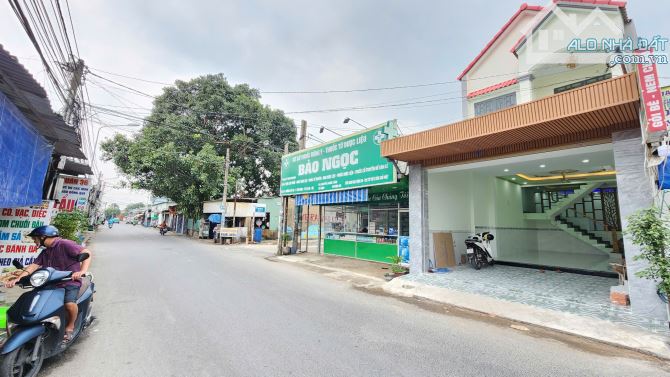 Bán nhà 1 trệt 1 lầu MT đường Cây Da, sân ô tô, P.Tân Bình Tp Dĩ An chỉ 6 tỷ 5 TL M7044