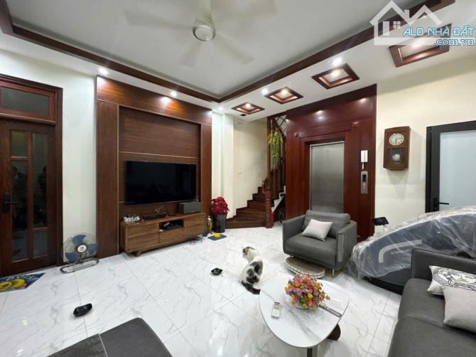 bán siêu phẩm Cổ Nhuế 60m2 kinh doanh ô tô tránh QH ổn định giá cực mềm