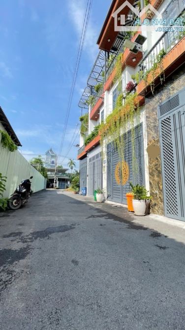 💵chỉ 5.x tỷ 🏯  NHÀ ĐẸP – 3 TẦNG FULL CÔNG NĂNG – HẺM 6M Ô TÔ TRÁNH – SÁT MẶT TIỀN 👉THẠN