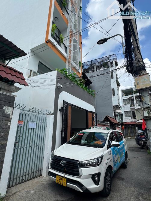 🌟 SIÊU PHẨM 5 TẦNG MỚI 100% – SỔ VUÔNG VỨC – NGAY EMART PHAN HUY ÍCH – CHỈ 16.2 TỶ 🌟