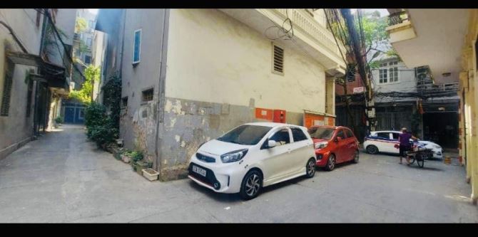 3 mặt ngõ đèu Ô TÔ - Phố Tô Vĩnh Diện - Diện tích rộng - Lô góc -Không có căn thứ hai!